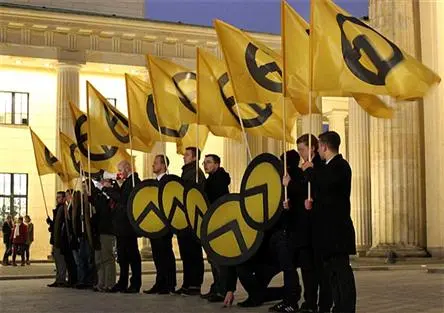 Heuchelei im Amt: Orbán lässt Extremisten-Konferenz der "Identitären" in Ungarn verbieten