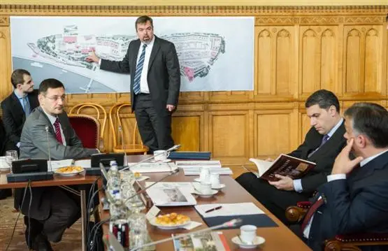 Budapester Kreml: Orbáns Umzug auf den Burgberg - “eines jeden Ungarn Sache”