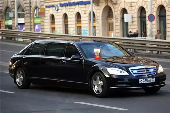 Der echte beim Puszta-Putin: Russlands Präsident zu Besuch in Ungarn