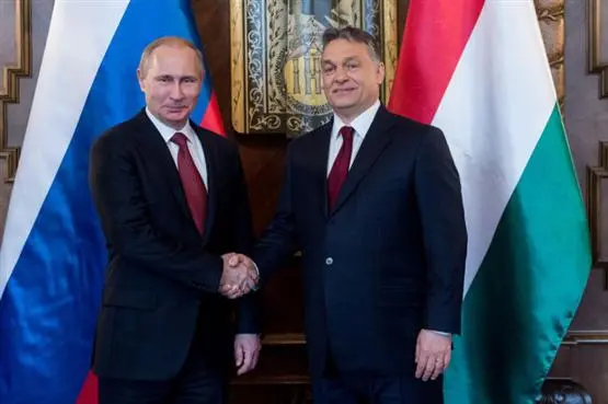 Der echte beim Puszta-Putin: Russlands Präsident zu Besuch in Ungarn