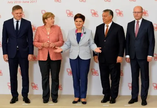merkelvisegrad4 (Andere)