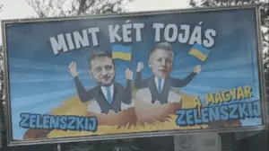 Propagandaplakate der Fidesz setzen Zelenskyi und Magyar gleich