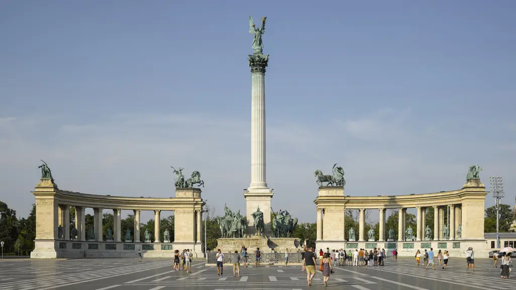 Foto: Heldenplatz (Hősök tere), Budapest, Ungarn. von Andrew Shiva (Wikipedia)