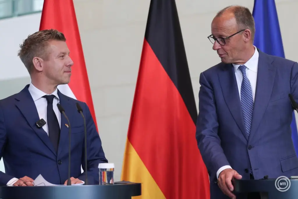 Péter Magyar und Friedrich Merz (MTI)
