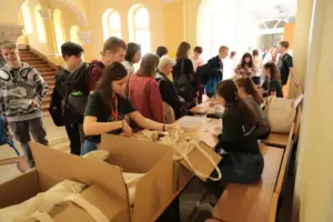 Verteilaktion in ungarischer Schule