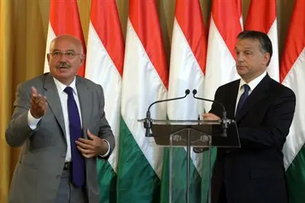 Regierungschef gibt außenpolitische Marschrichtung vor