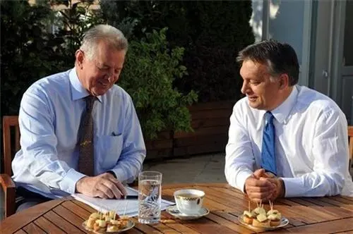 Präsident von Ungarn ernennt Kandidaten für Richterposten und Datenschutz