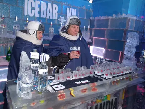 Mit Sicherheit die "coolste location": die Icebar in Budapest