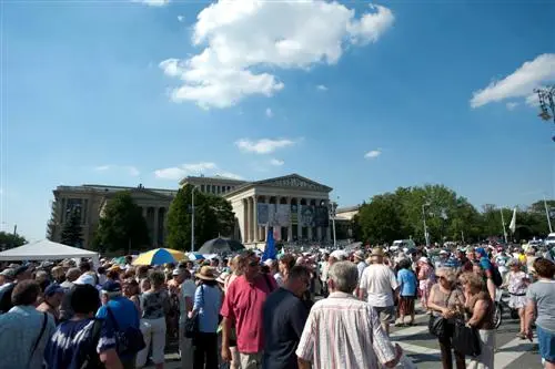 Proteste gegen Horthy-Renaissance in Ungarn