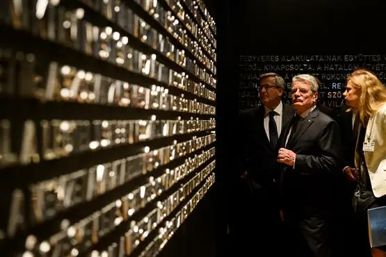 Die Selbstgerechten: Bundespräsident Gauck war bei Besuch in Ungarn das Gestern wichtiger als das Heute